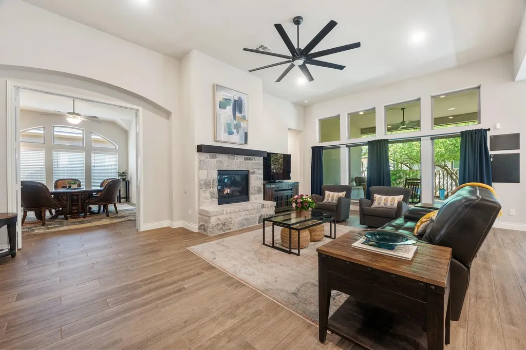 813 Heartleaf Drive Leander TX 78641