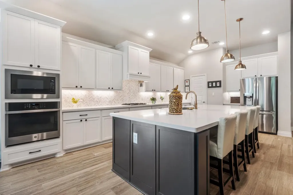 813 Heartleaf Drive Leander TX 78641
