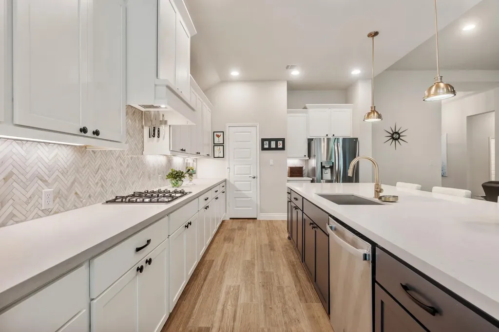 813 Heartleaf Drive Leander TX 78641
