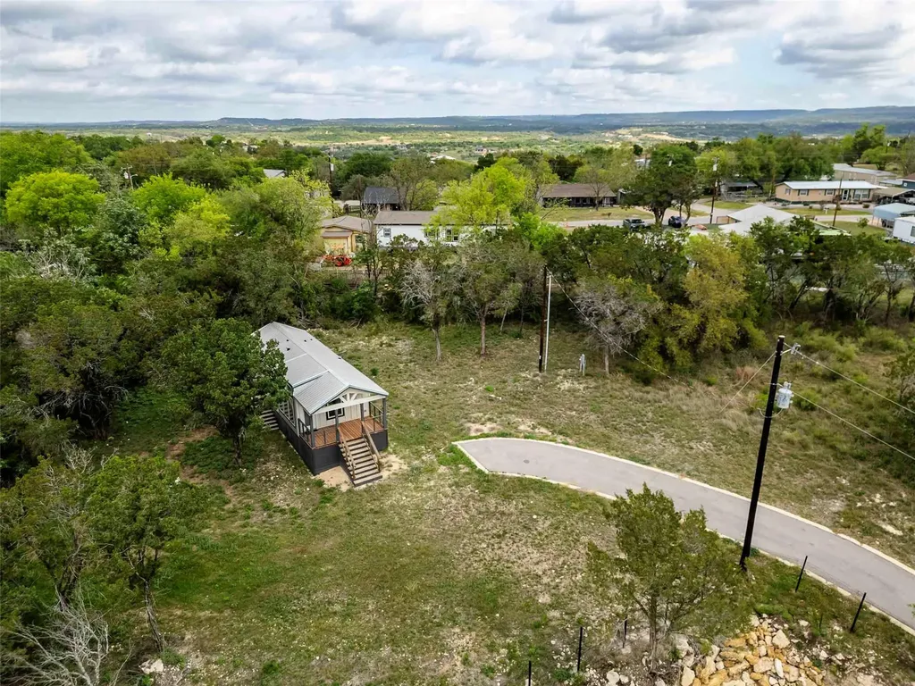 3810 County Road 410 Spicewood TX 78669