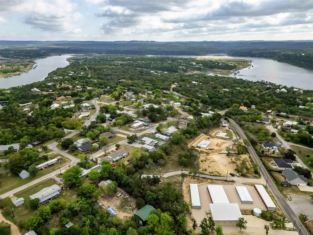 3810 County Road 410 Spicewood TX 78669