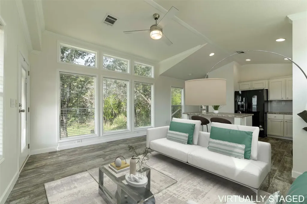 3810 County Road 410 Spicewood TX 78669