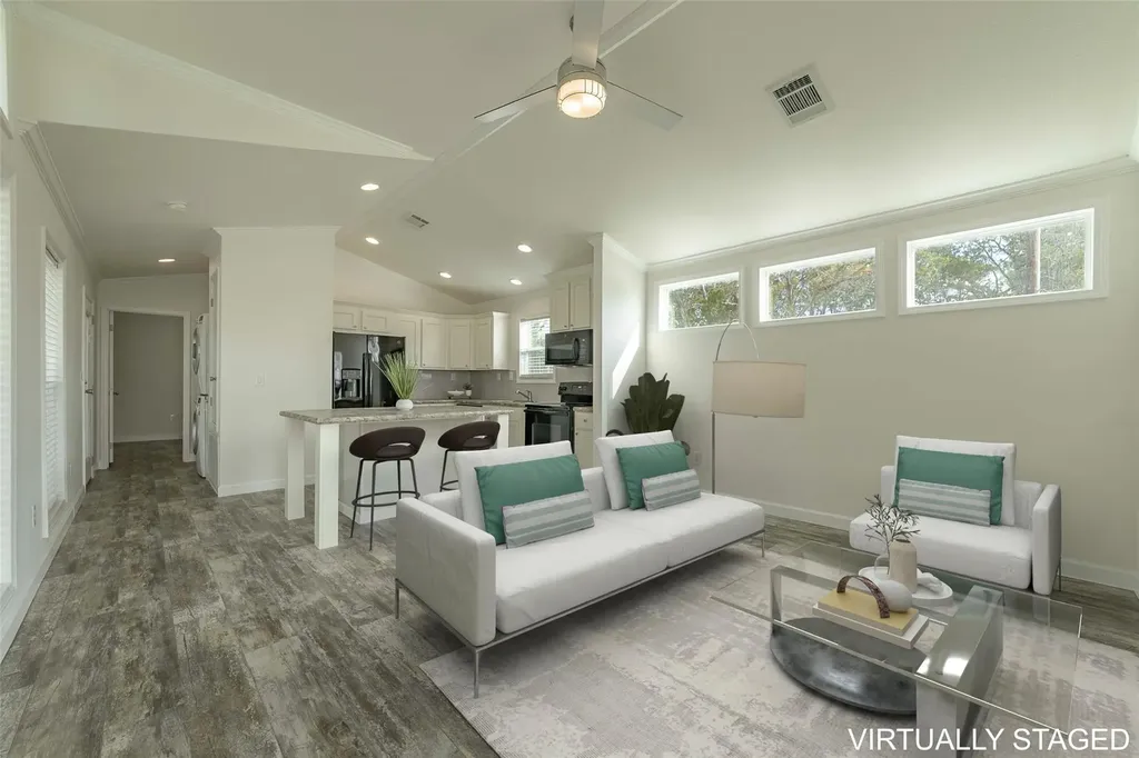3810 County Road 410 Spicewood TX 78669