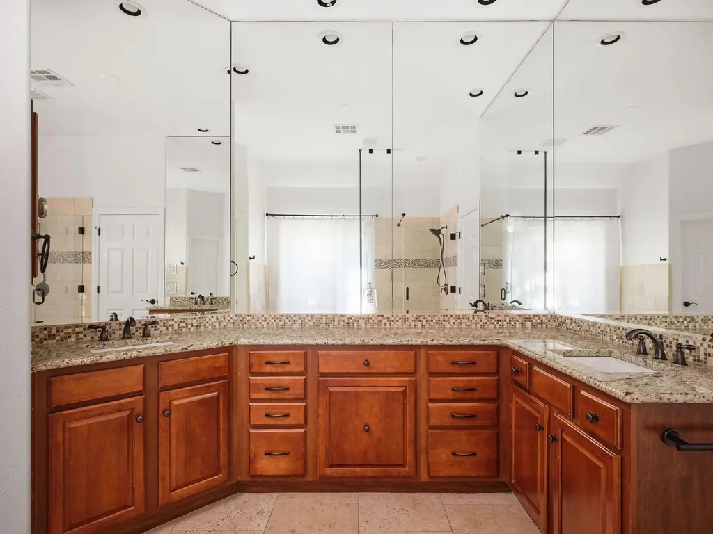 5612 Bonnell Vista Street Austin TX 78731