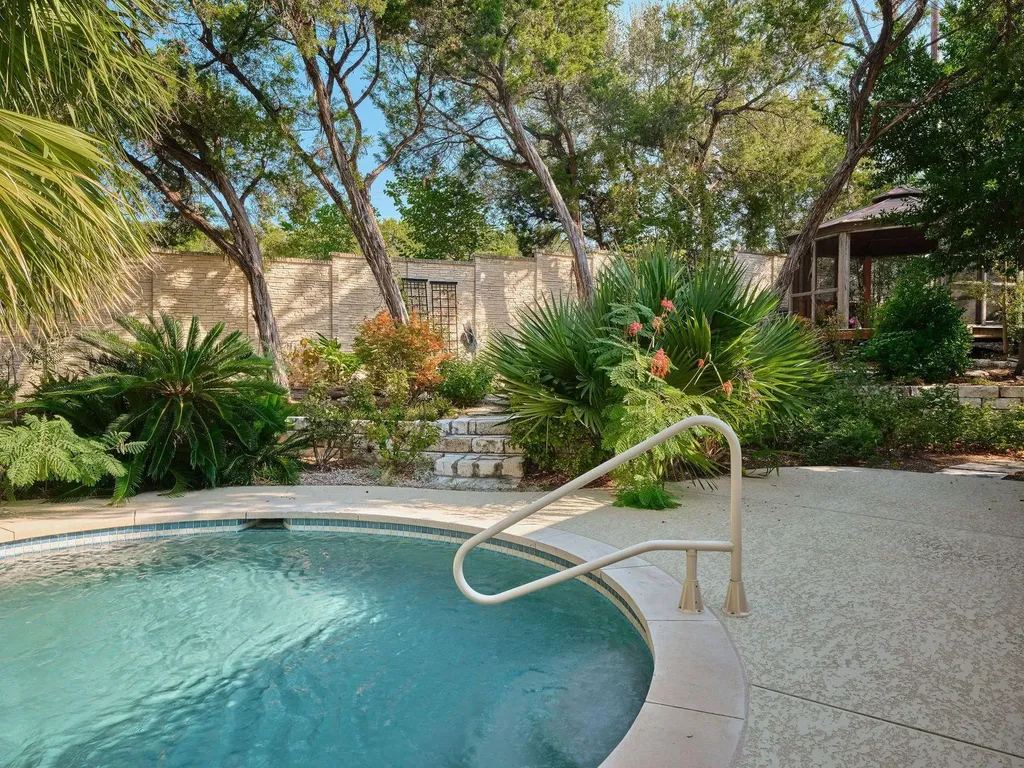 5612 Bonnell Vista Street Austin TX 78731