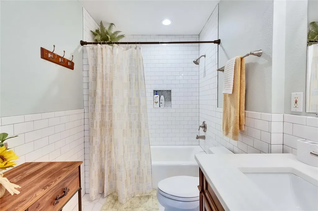 16108 Aqua Azul Path Austin TX 78734