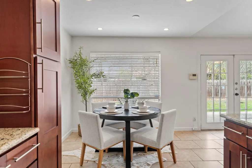 2604 Cockburn Drive Austin TX 78745