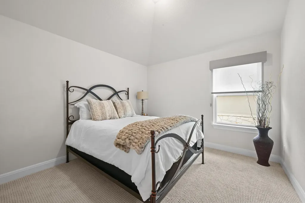 16032 La Rosa Drive Austin TX 78738