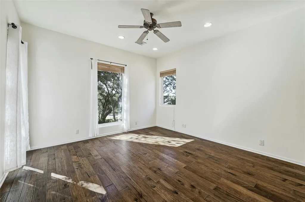 16904 Upper Woods Cove Austin TX 78734