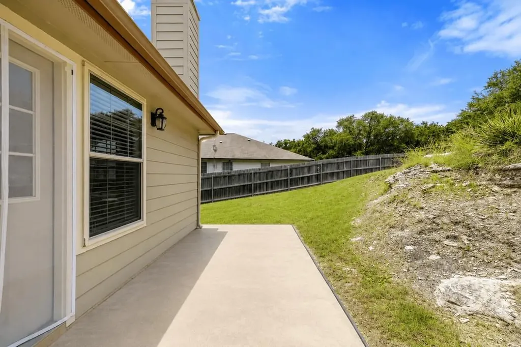714 Newport Drive Spicewood TX 78669