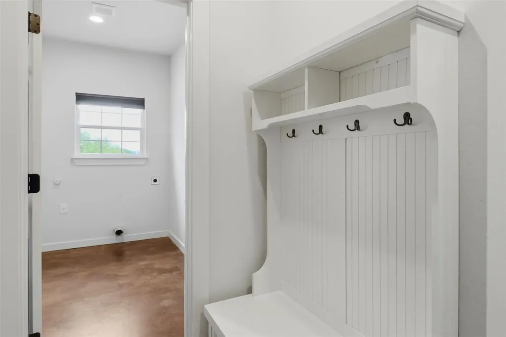 206 Sunfire Spicewood TX 78669