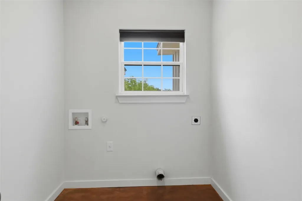206 Sunfire Spicewood TX 78669