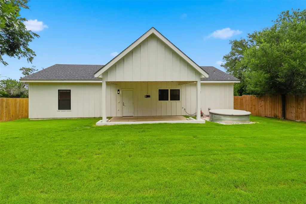 206 Sunfire Spicewood TX 78669