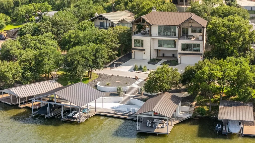 301 Blue Mountain Trail Horseshoe Bay TX 78657