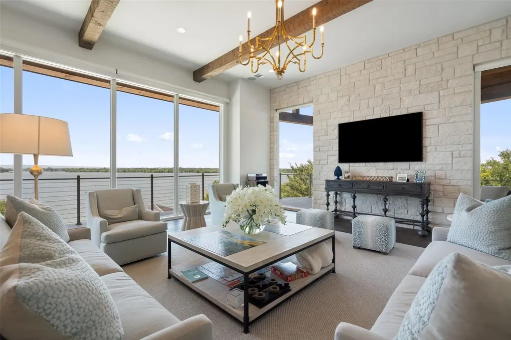 301 Blue Mountain Trail Horseshoe Bay TX 78657