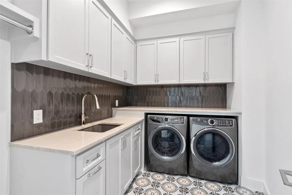 301 Blue Mountain Trail Horseshoe Bay TX 78657