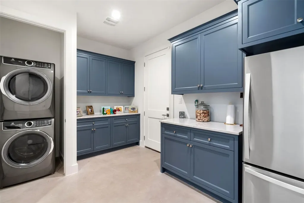 301 Blue Mountain Trail Horseshoe Bay TX 78657