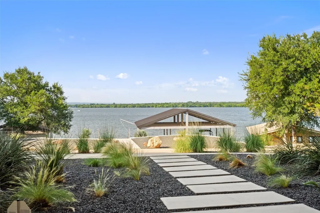 301 Blue Mountain Trail Horseshoe Bay TX 78657