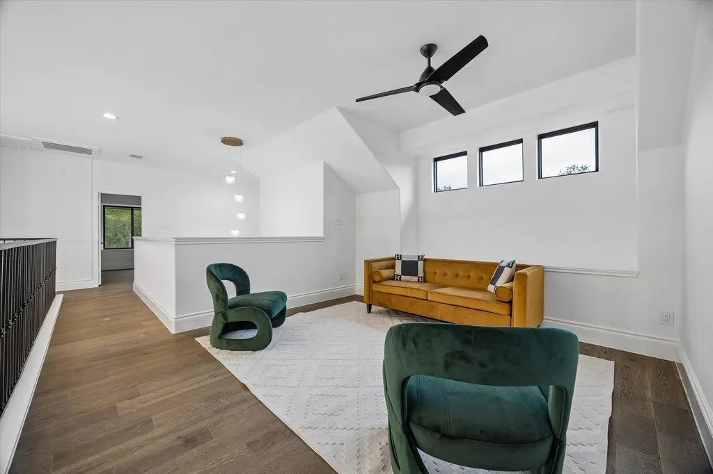3719 Bee Creek Road Spicewood TX 78669