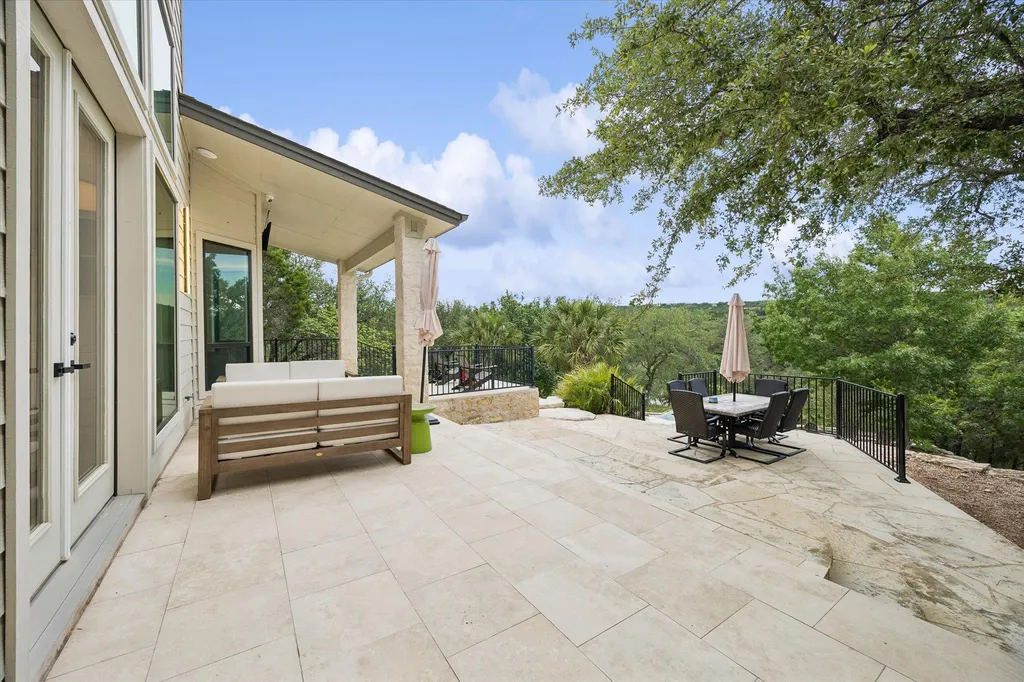 3719 Bee Creek Road Spicewood TX 78669