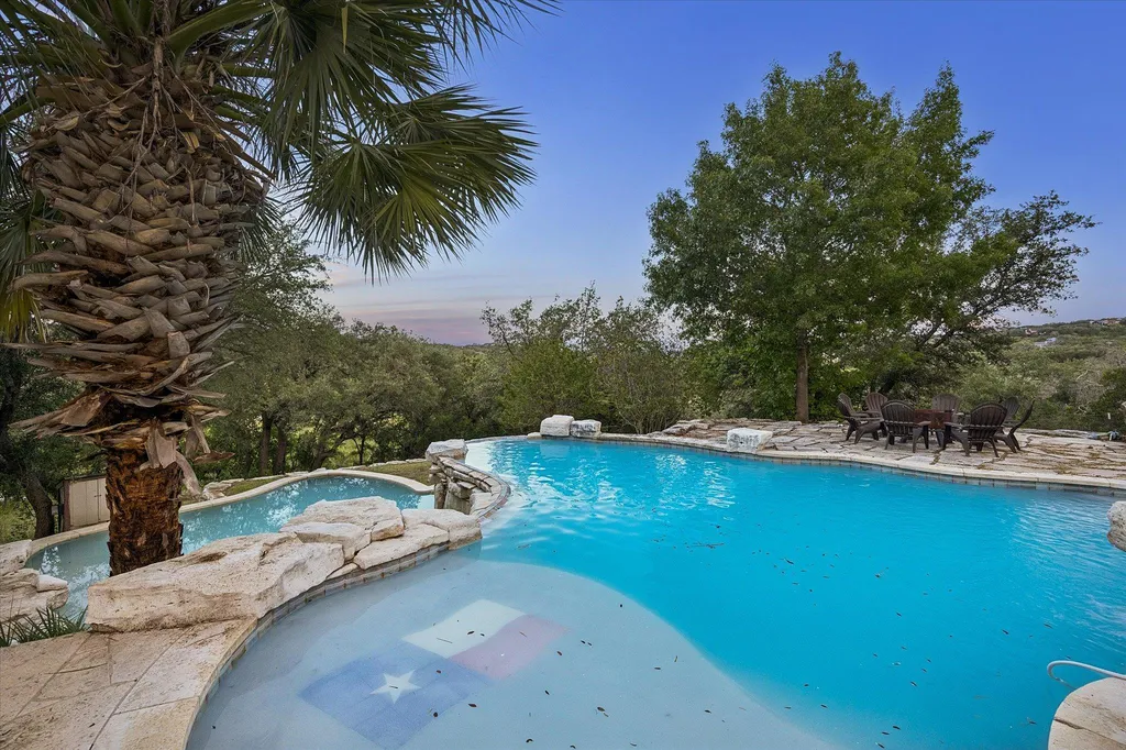 3719 Bee Creek Road Spicewood TX 78669