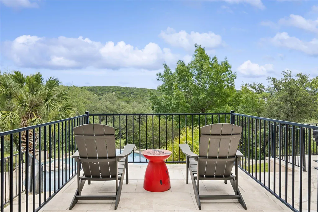 3719 Bee Creek Road Spicewood TX 78669