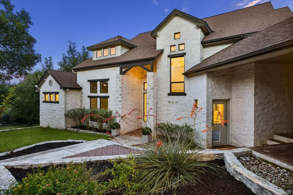 3719 Bee Creek Road Spicewood TX 78669