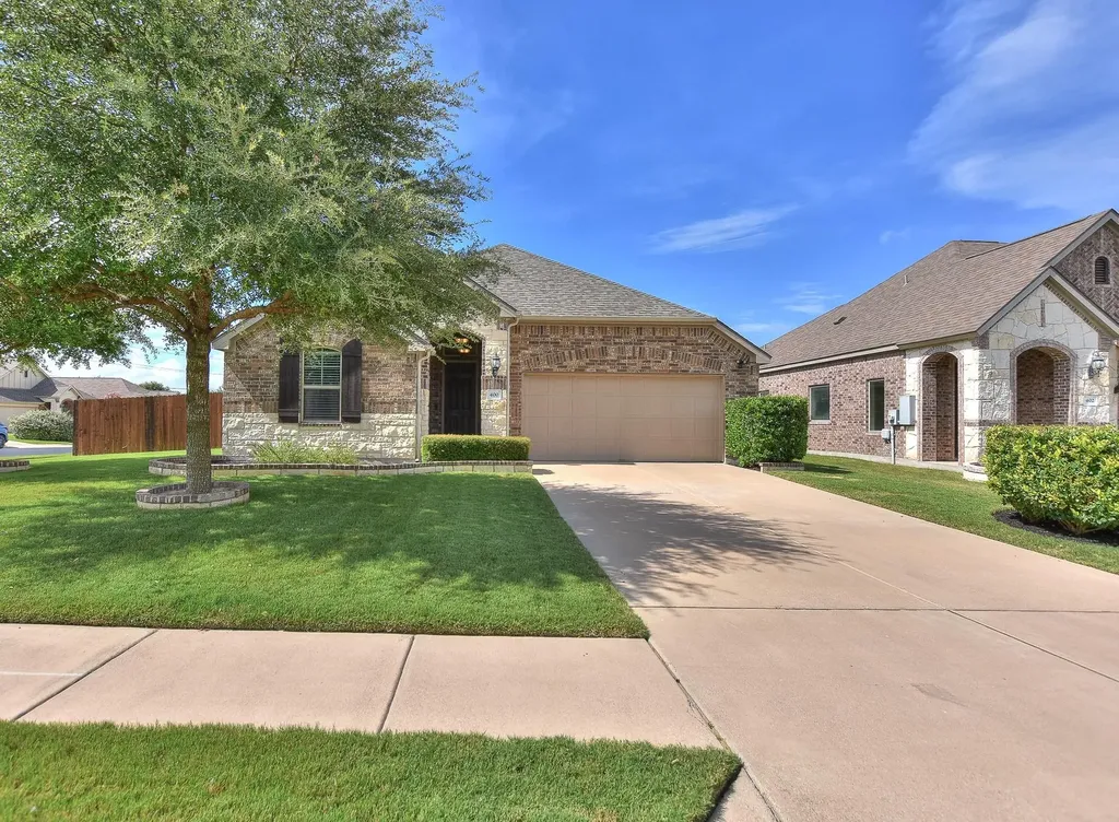 400 Farm Creek Drive Hutto TX 78634