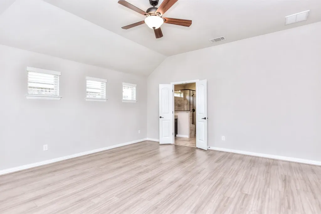 400 Farm Creek Drive Hutto TX 78634