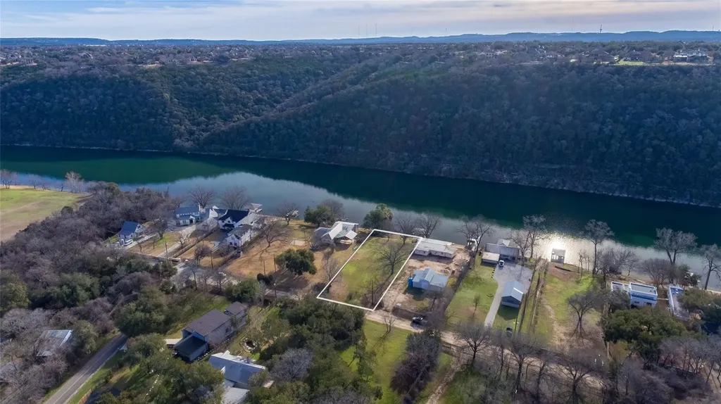 305 Lago Verde Drive Austin TX 78734