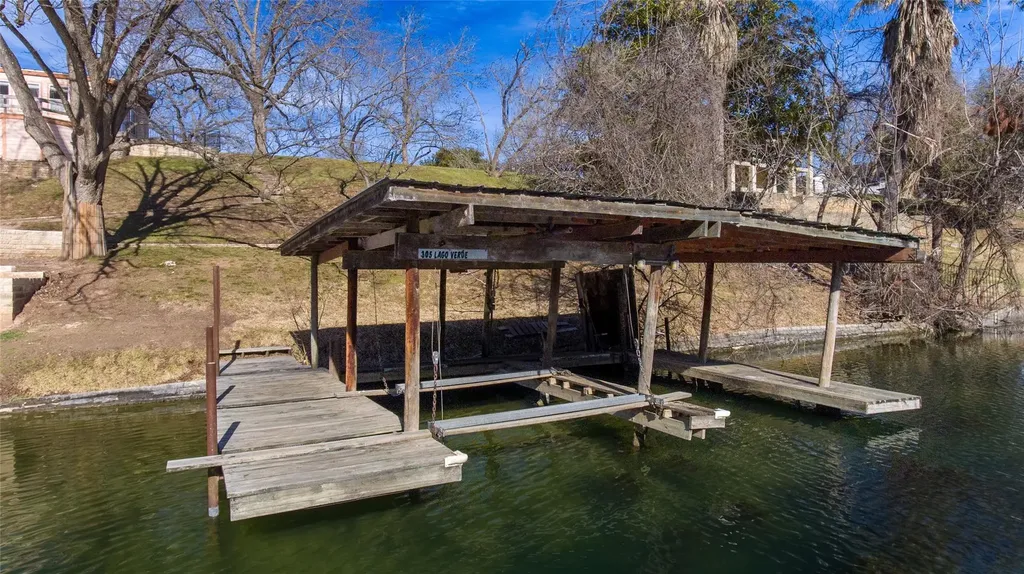305 Lago Verde Drive Austin TX 78734