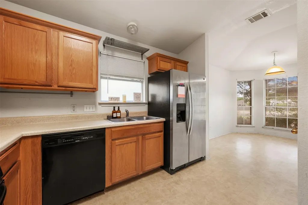 1704 W Pflugerville Parkway Round Rock TX 78664