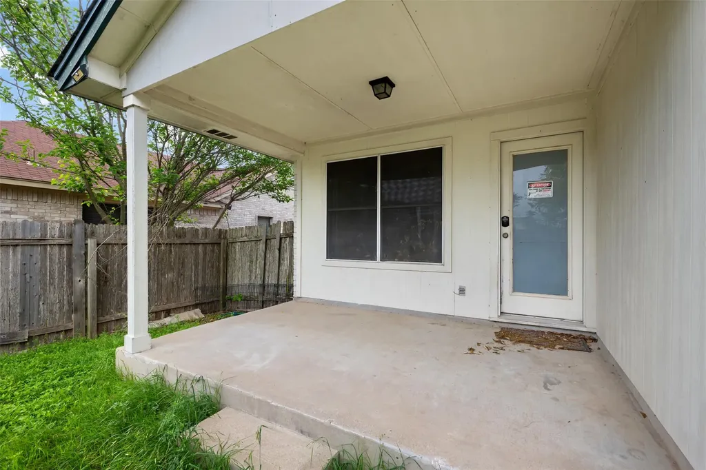 1704 W Pflugerville Parkway Round Rock TX 78664