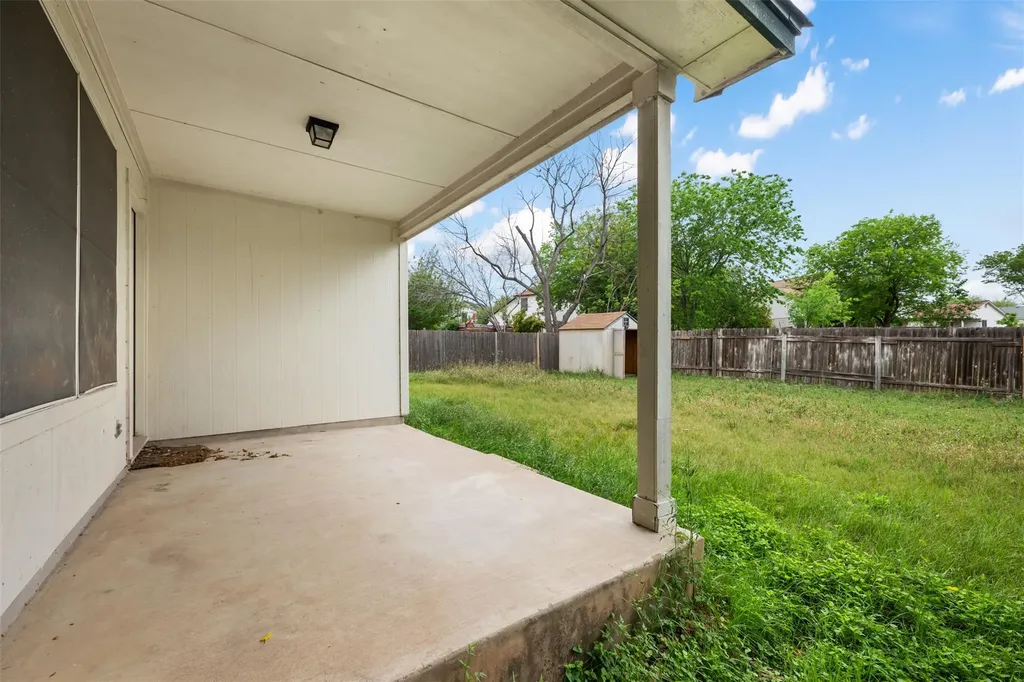 1704 W Pflugerville Parkway Round Rock TX 78664
