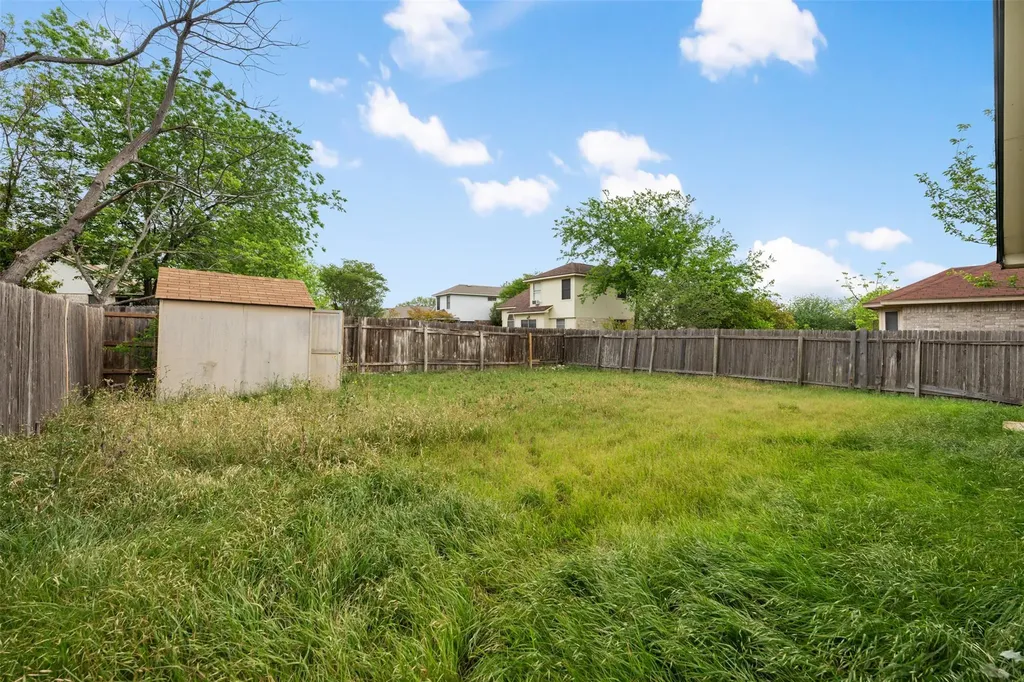 1704 W Pflugerville Parkway Round Rock TX 78664