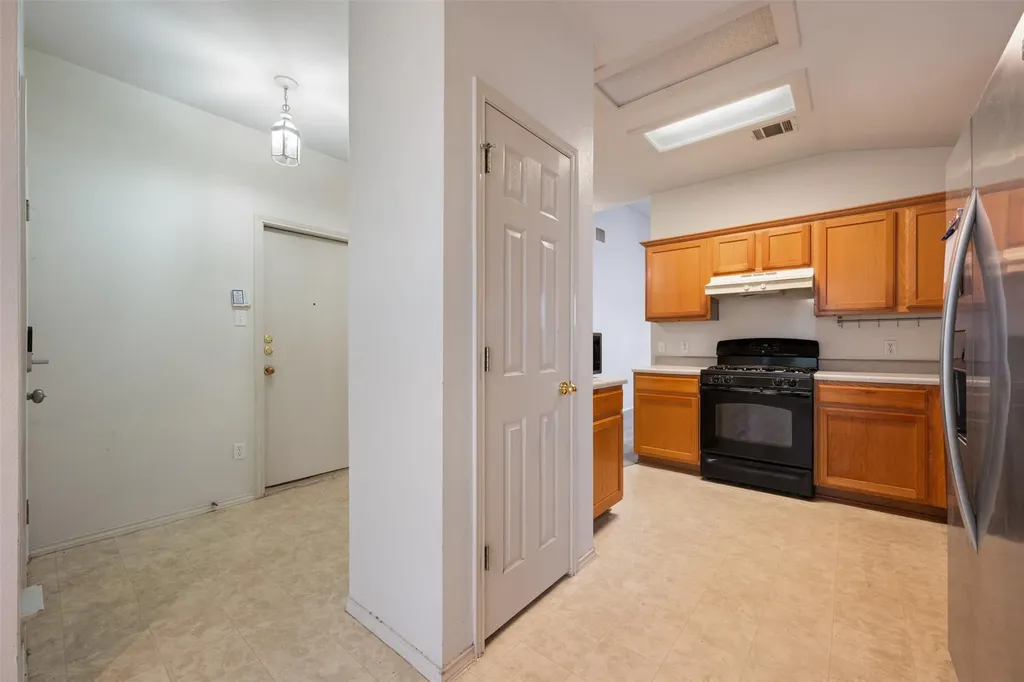 1704 W Pflugerville Parkway Round Rock TX 78664