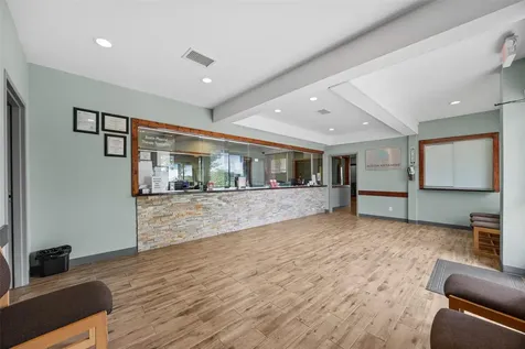 320 W William Cannon Drive Austin TX 78745
