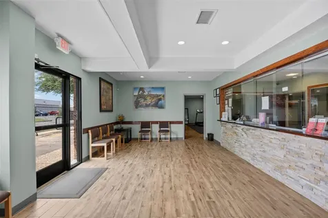 320 W William Cannon Drive Austin TX 78745