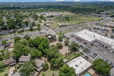 320 W William Cannon Drive Austin TX 78745