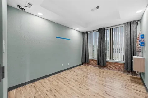 320 W William Cannon Drive Austin TX 78745