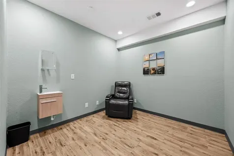 320 W William Cannon Drive Austin TX 78745