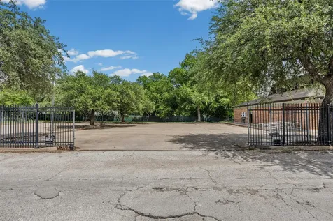 320 W William Cannon Drive Austin TX 78745