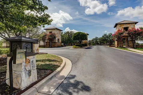 208 Colina Cove Drive Kingsland TX 78639