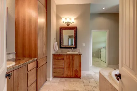 208 Colina Cove Drive Kingsland TX 78639