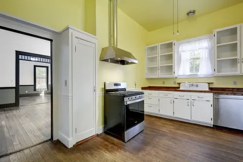 304 Olive Street Smithville TX 78957