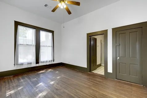 304 Olive Street Smithville TX 78957