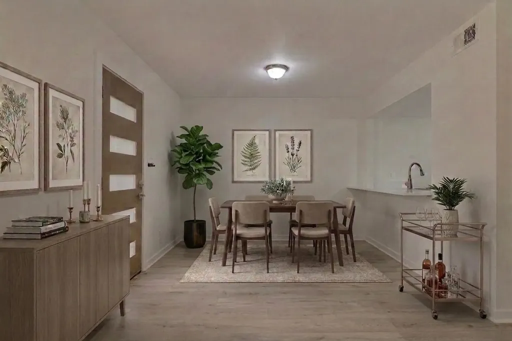 1208 Hollow Creek Austin TX 78704