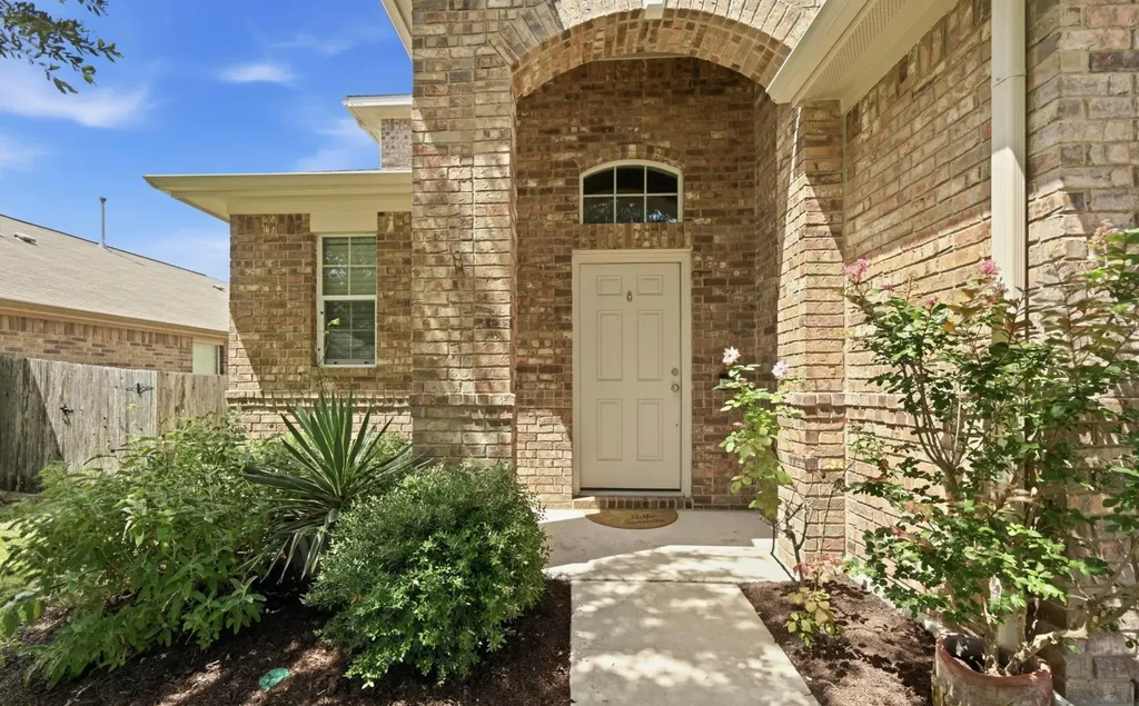 196 Lavender Lane Buda TX 78610