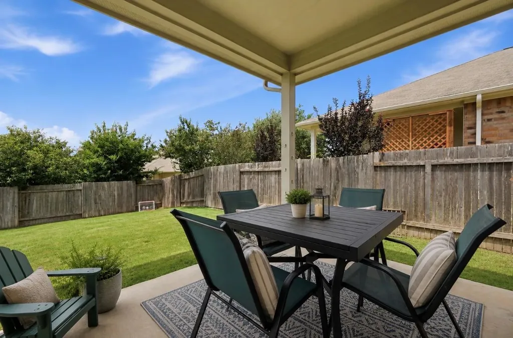 196 Lavender Lane Buda TX 78610