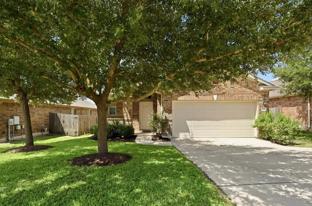 196 Lavender Lane Buda TX 78610